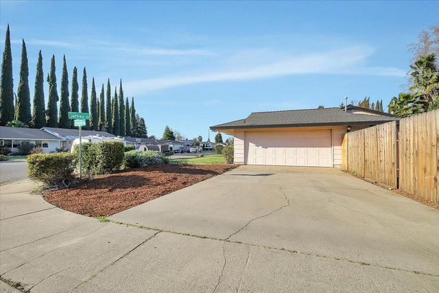 1988 Jeffrey Dr, Yuba City, CA 95991