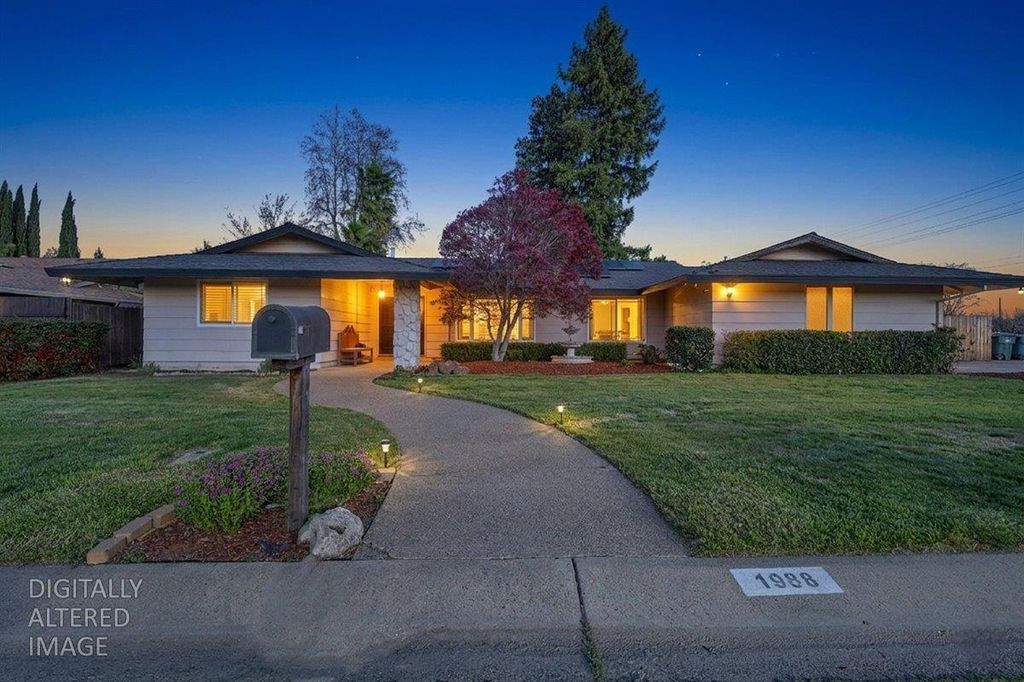 1988 Jeffrey Dr, Yuba City, CA 95991