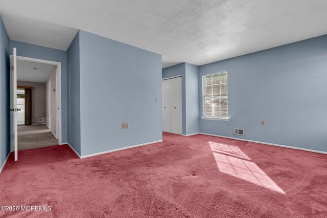 21 Hastings Drive, Forked River, NJ 08731