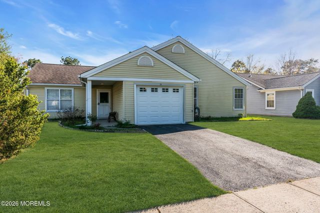 21 Hastings Drive, Forked River, NJ 08731