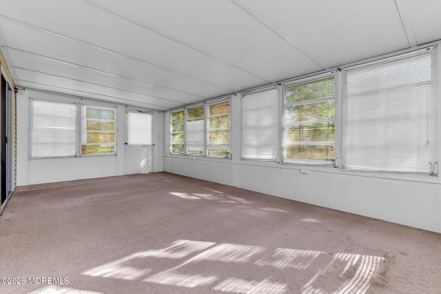 21 Hastings Drive, Forked River, NJ 08731