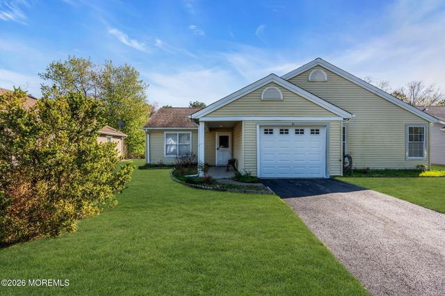 21 Hastings Drive, Forked River, NJ 08731