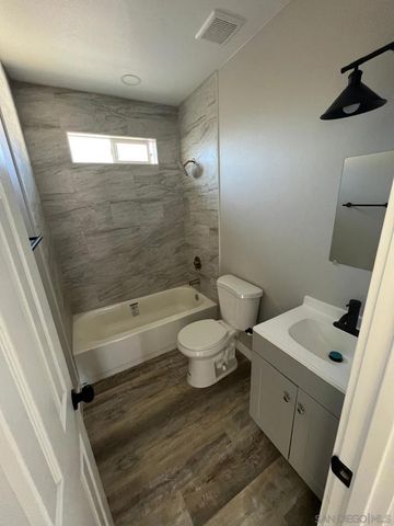 3050 K, San Diego, CA 92102