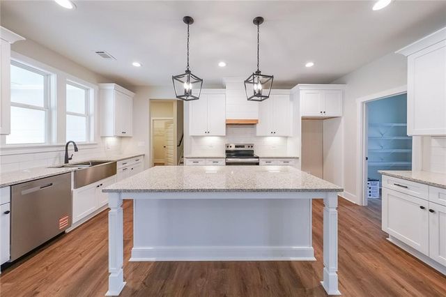 66 Holly Branch Path, Rockmart, GA 30153