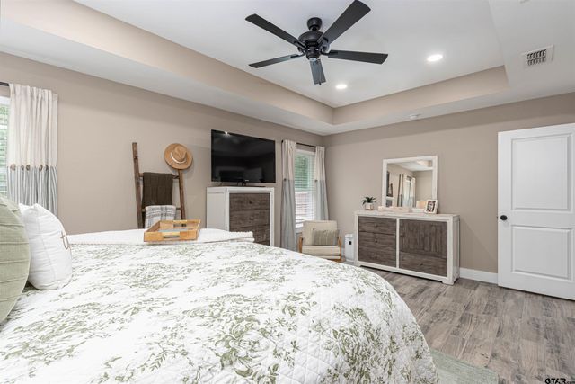 16210 Crossing Circle, Lindale, TX 75771