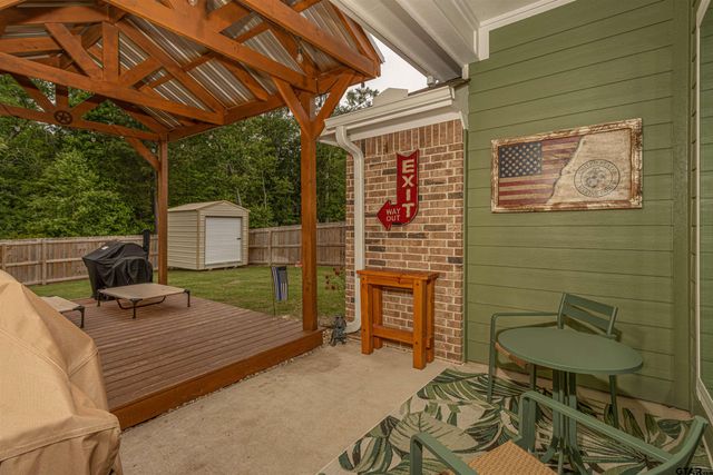 16210 Crossing Circle, Lindale, TX 75771