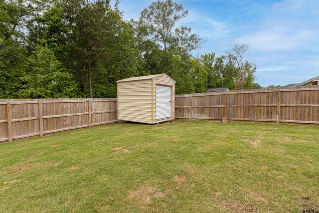 16210 Crossing Circle, Lindale, TX 75771