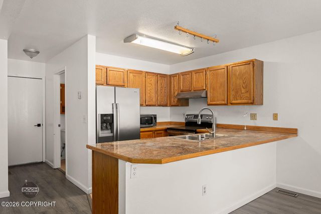 7711 Little Bend Circle, Anchorage, AK 99507