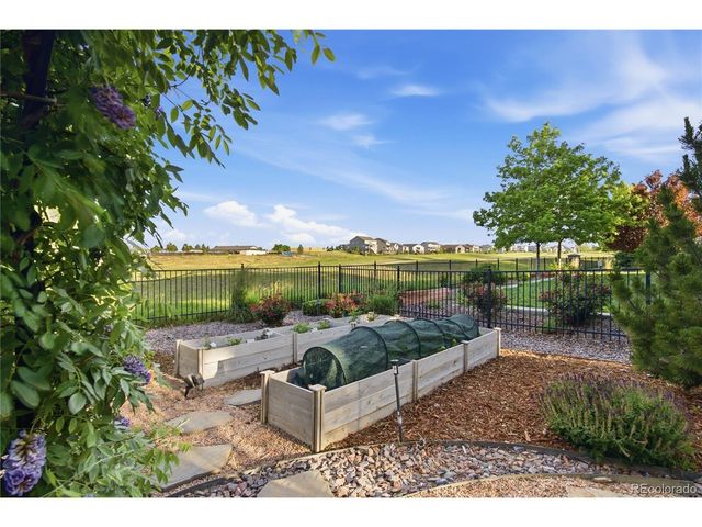 27822 E Long Pl, Aurora, CO 80016