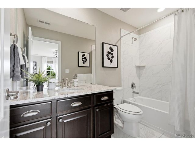 27822 E Long Pl, Aurora, CO 80016