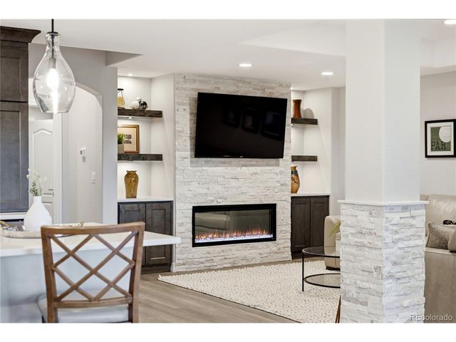 27822 E Long Pl, Aurora, CO 80016