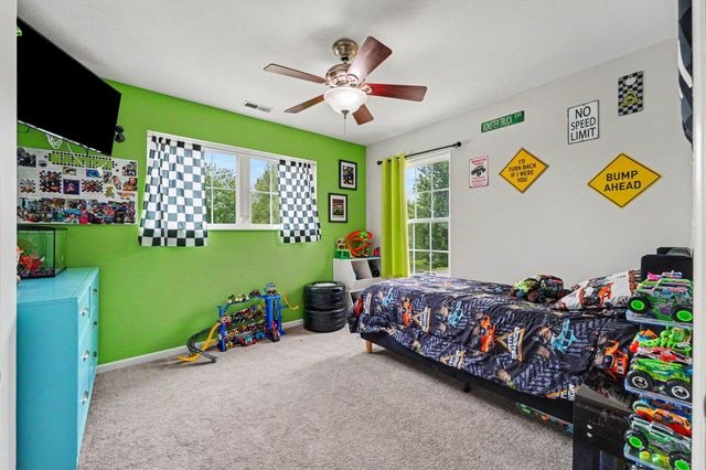 1774 Danvers Parkway, Valparaiso, IN 46385