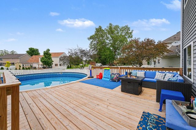 1774 Danvers Parkway, Valparaiso, IN 46385