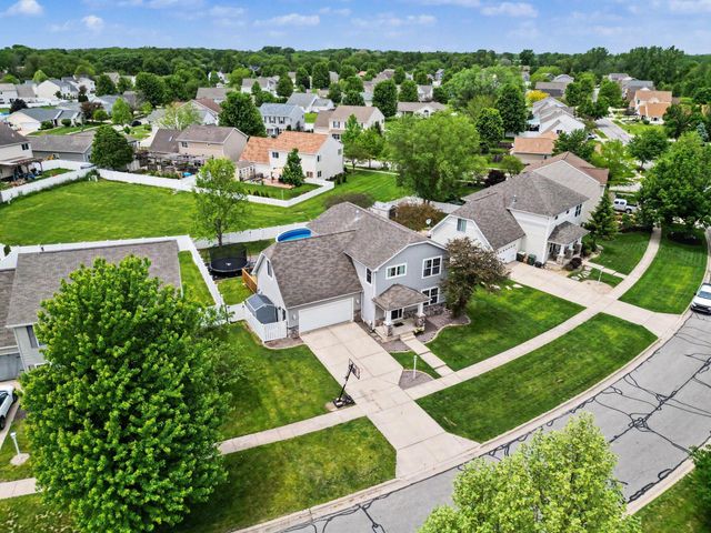 1774 Danvers Parkway, Valparaiso, IN 46385