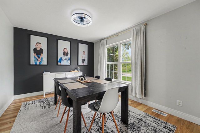 1774 Danvers Parkway, Valparaiso, IN 46385