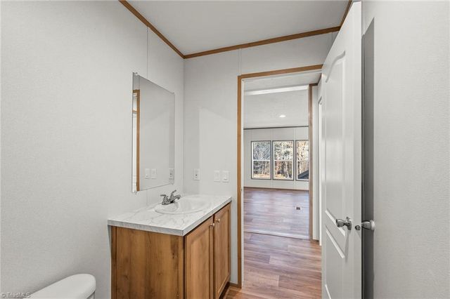 220 Old Thomasville Road, Winston-salem, NC 27107