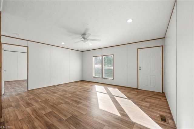 220 Old Thomasville Road, Winston-salem, NC 27107