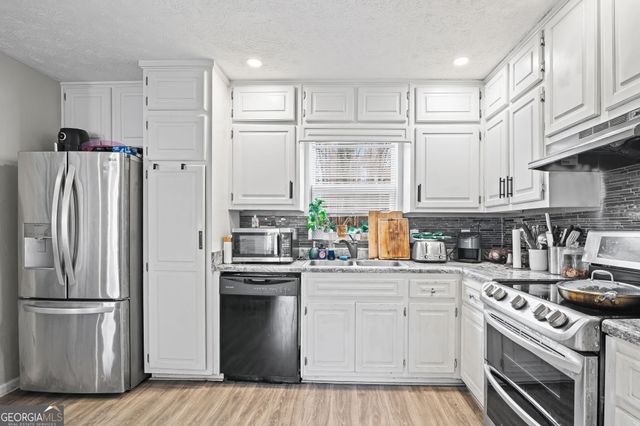 843 Ray Drive NW, Conyers, GA 30012