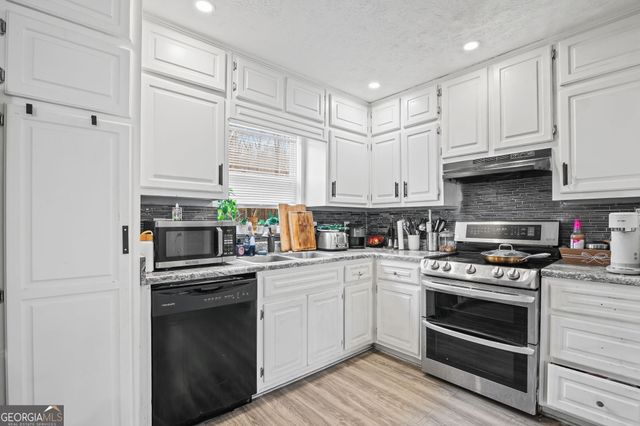 843 Ray Drive NW, Conyers, GA 30012