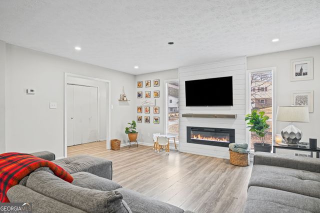 843 Ray Drive NW, Conyers, GA 30012