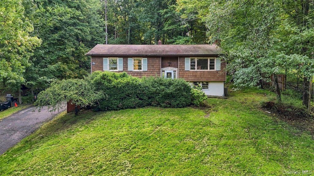 45 Sayer Road, Blooming Grove, NY 10914