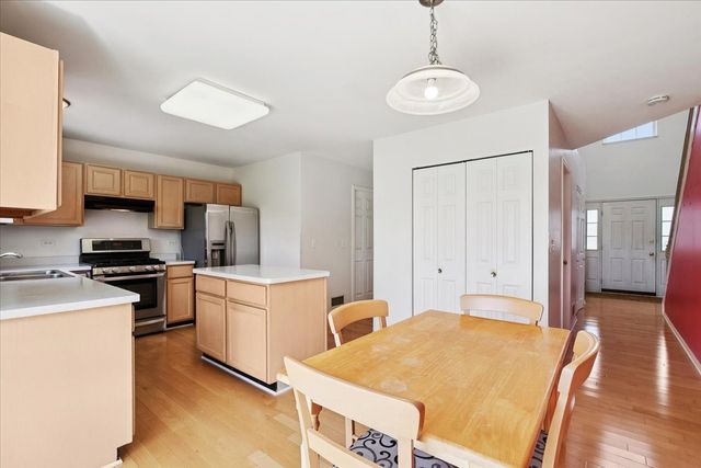 554 Charlton Court, Lake Villa, IL 60046