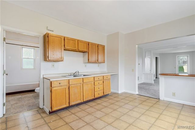 152 Wildwood Place, West Seneca, NY 14210