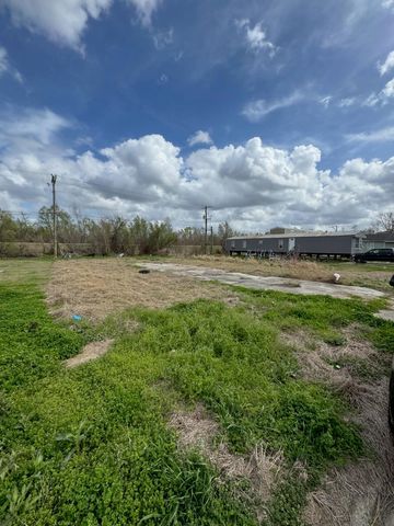 3505 Fallon Drive, Houma, LA 70363