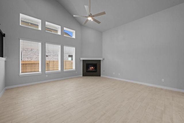 68 Shining Point Drive, Waller, TX 77484