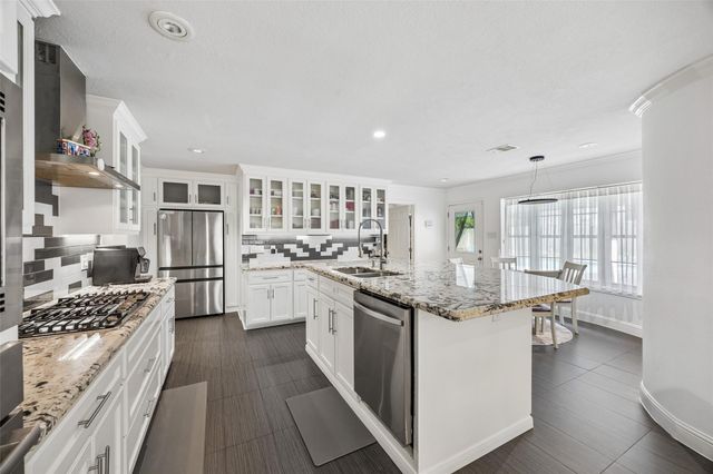 5535 S Braeswood Boulevard, Houston, TX 77096