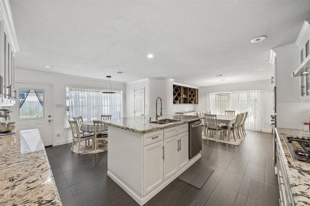 5535 S Braeswood Boulevard, Houston, TX 77096