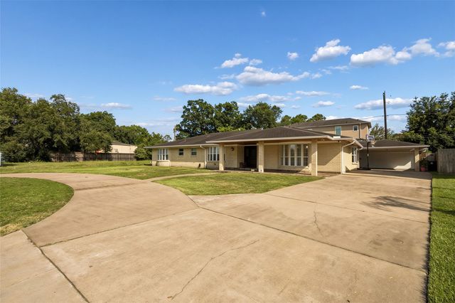 5535 S Braeswood Boulevard, Houston, TX 77096