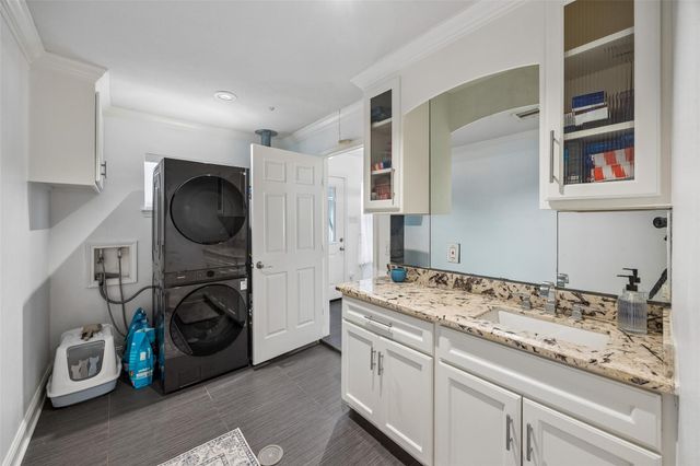 5535 S Braeswood Boulevard, Houston, TX 77096