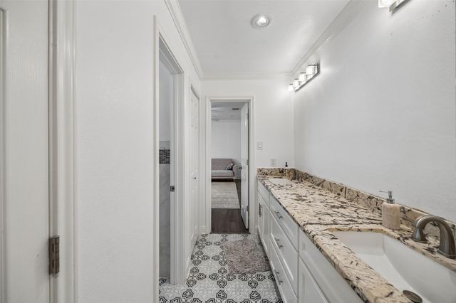 5535 S Braeswood Boulevard, Houston, TX 77096