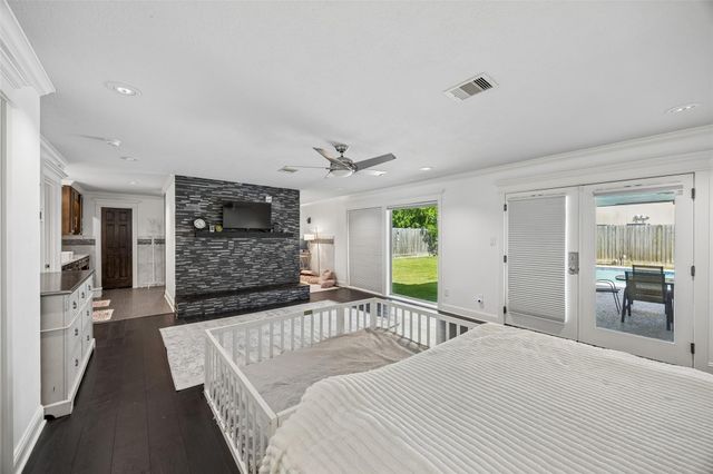 5535 S Braeswood Boulevard, Houston, TX 77096