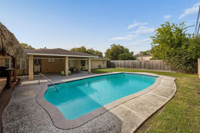 5535 S Braeswood Boulevard, Houston, TX 77096