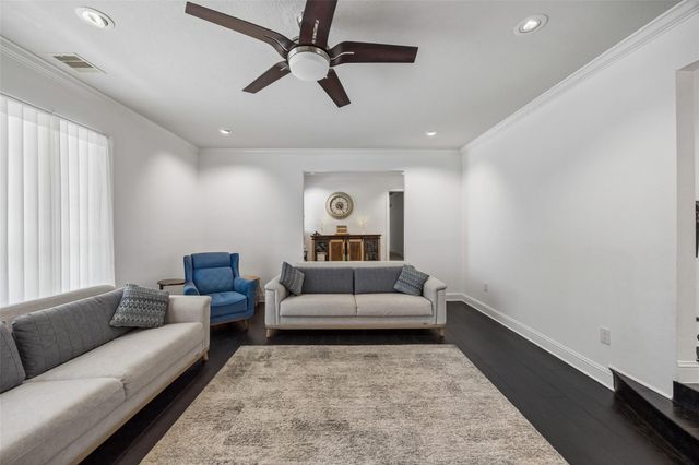 5535 S Braeswood Boulevard, Houston, TX 77096