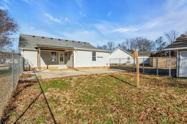 3511 Quaker Ct, Murfreesboro, TN 37128