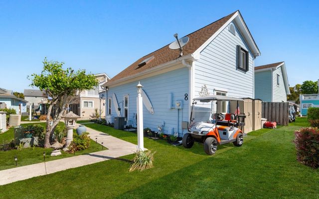 704 43rd Ave. S, North Myrtle Beach, SC 29582