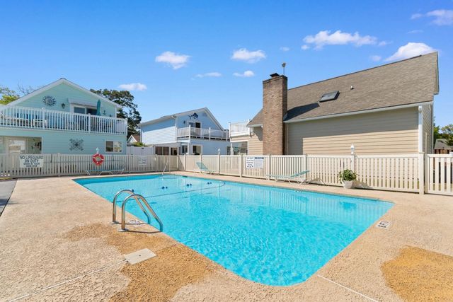 704 43rd Ave. S, North Myrtle Beach, SC 29582