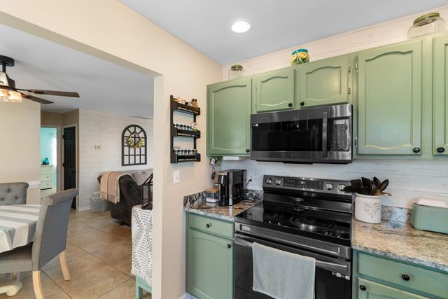 704 43rd Ave. S, North Myrtle Beach, SC 29582