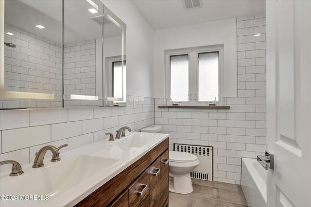 5 Hilltop Avenue, Sayreville, NJ 08879