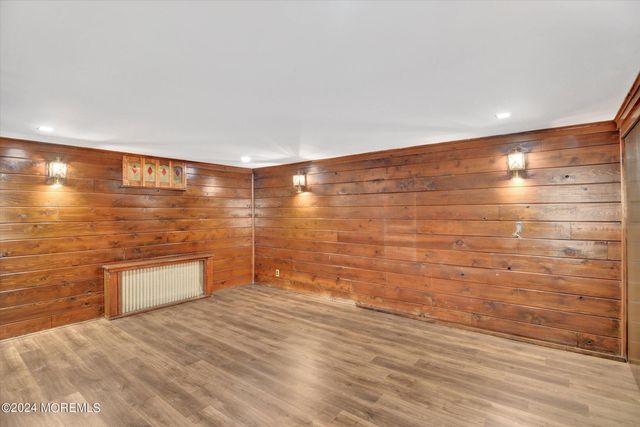 5 Hilltop Avenue, Sayreville, NJ 08879