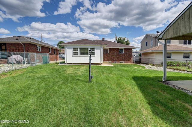 5 Hilltop Avenue, Sayreville, NJ 08879