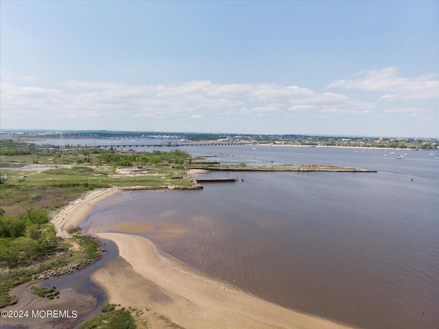 5 Hilltop Avenue, Sayreville, NJ 08879