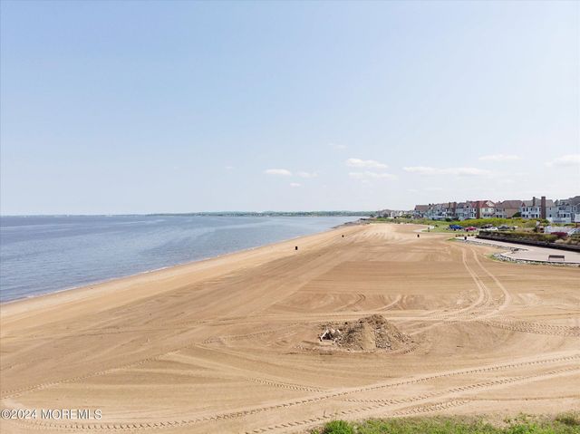 5 Hilltop Avenue, Sayreville, NJ 08879