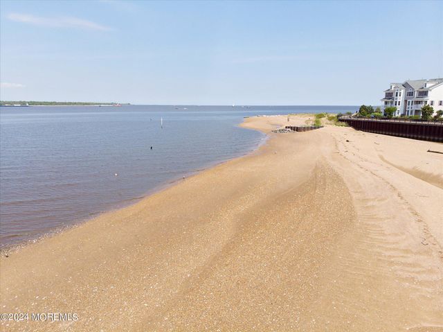 5 Hilltop Avenue, Sayreville, NJ 08879