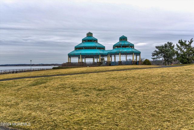 5 Hilltop Avenue, Sayreville, NJ 08879