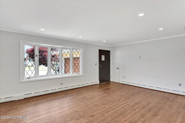 5 Hilltop Avenue, Sayreville, NJ 08879