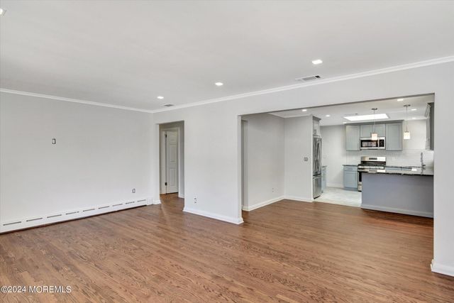 5 Hilltop Avenue, Sayreville, NJ 08879